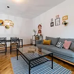 Lua Solis Apartment In The Old Town W/ Mt Tampa Views