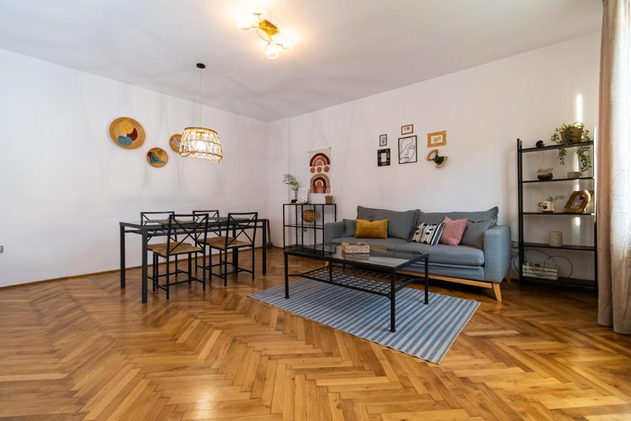 Appartamento Lua Solis In The Old Town W/ Mt Tampa Views *