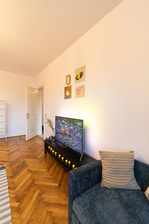Lua Solis In The Old Town W/ Mt Tampa Views Apartment Brasov